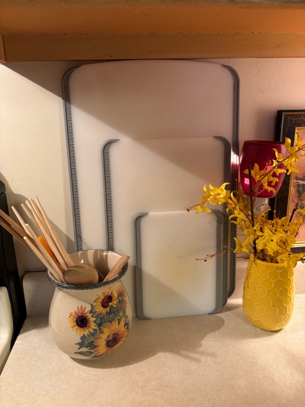 Pampered Chef 8” Bar Size Cutting Board